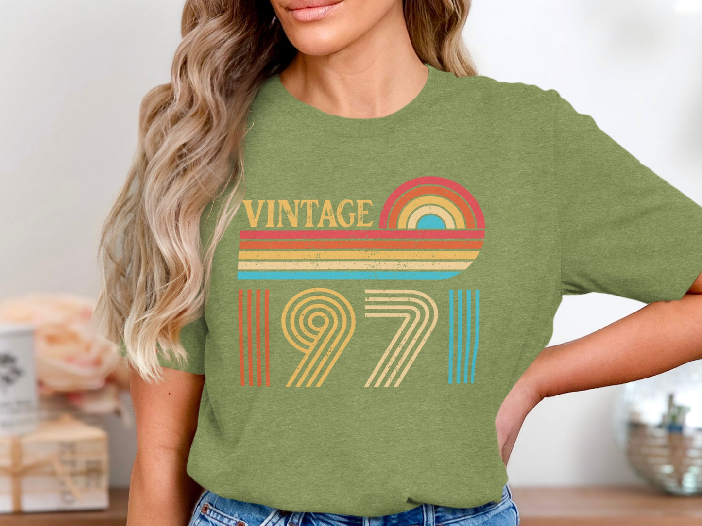 Vintage 1977 Retro Graphic Tee for a Stylish Look