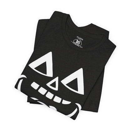 Halloween Pumpkin Face T-Shirt - Funny Fall Tee for Spooky Season