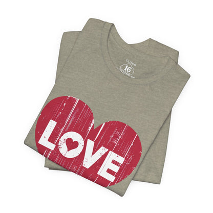 Love T-Shirt - Vintage Distressed Heart Graphic Tee