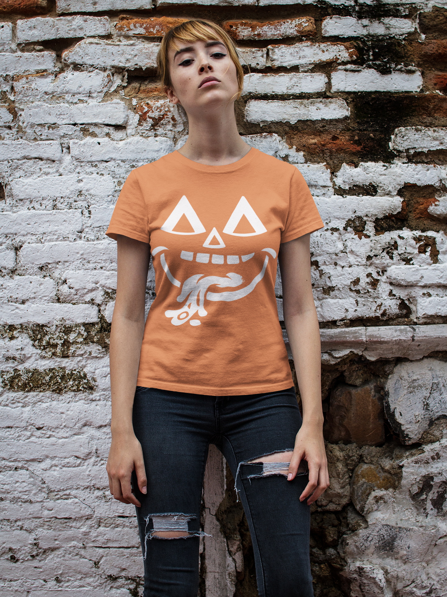 Halloween Pumpkin Face T-Shirt - Funny Fall Tee for Spooky Season
