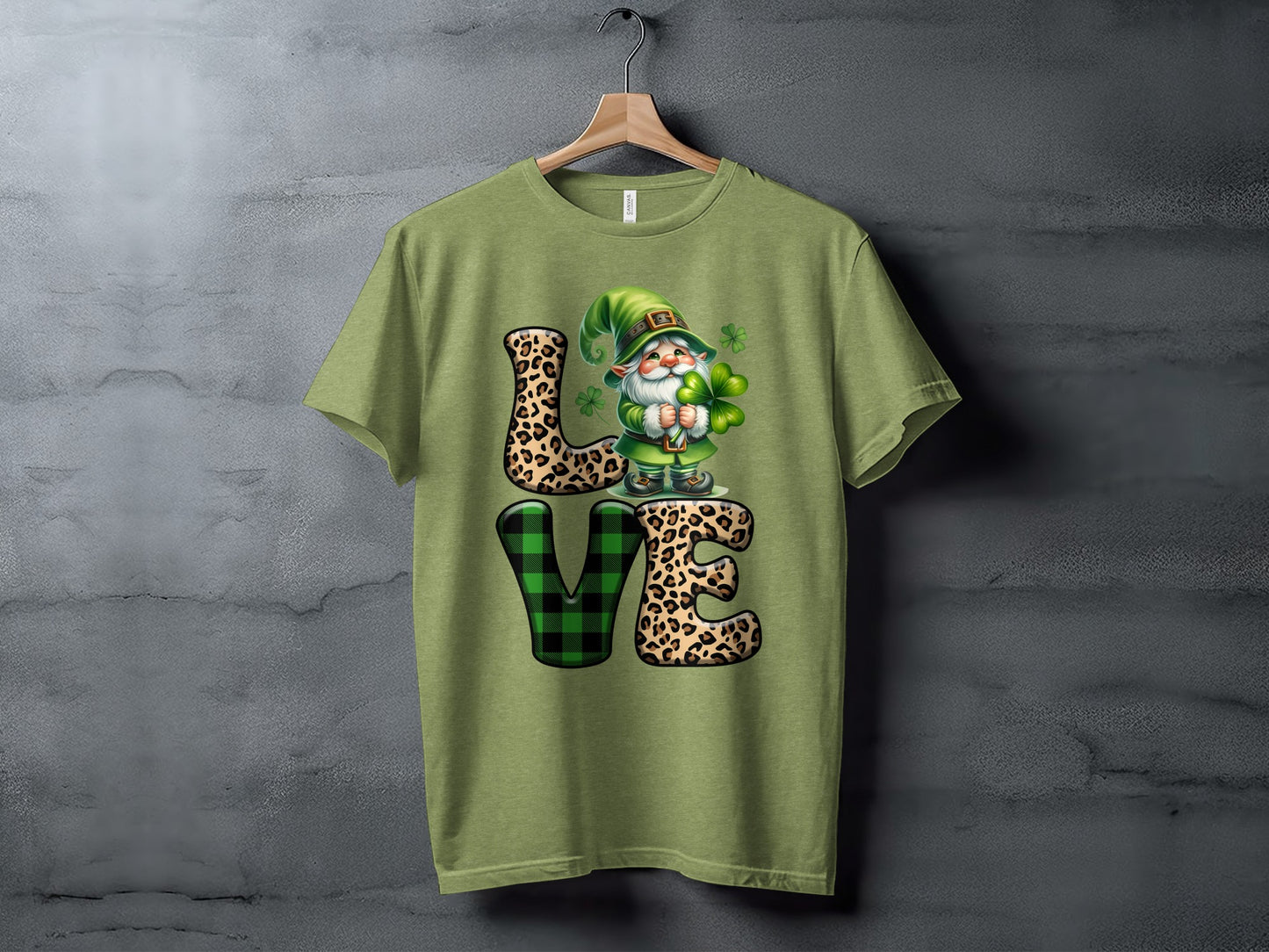 Love St. Patrick's Day Gnome Graphic T-shirt