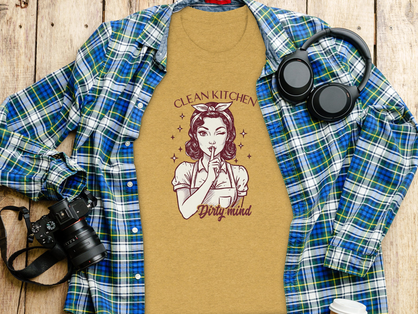 Clean Kitchen Dirty Mind Graphic Tee shirt