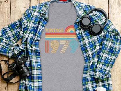 Retro Vintage 1979 Rainbow Graphic Tee Shirt