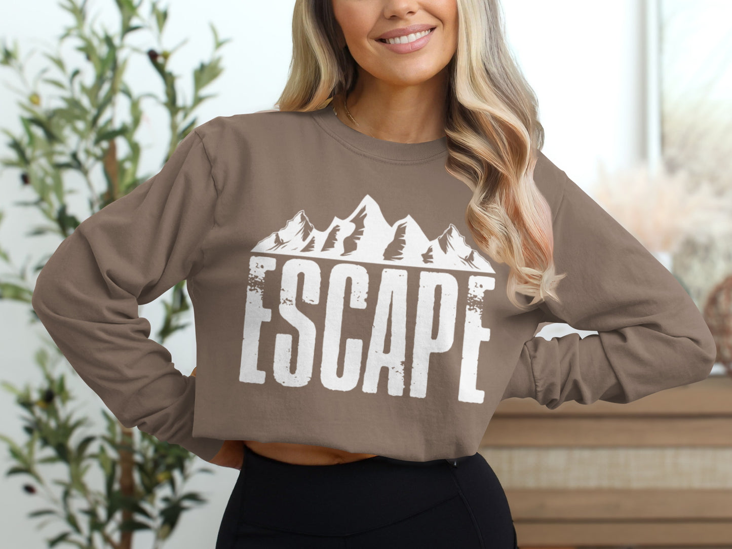 Stylish Brown ESCAPE Mountains Long Sleeve Top