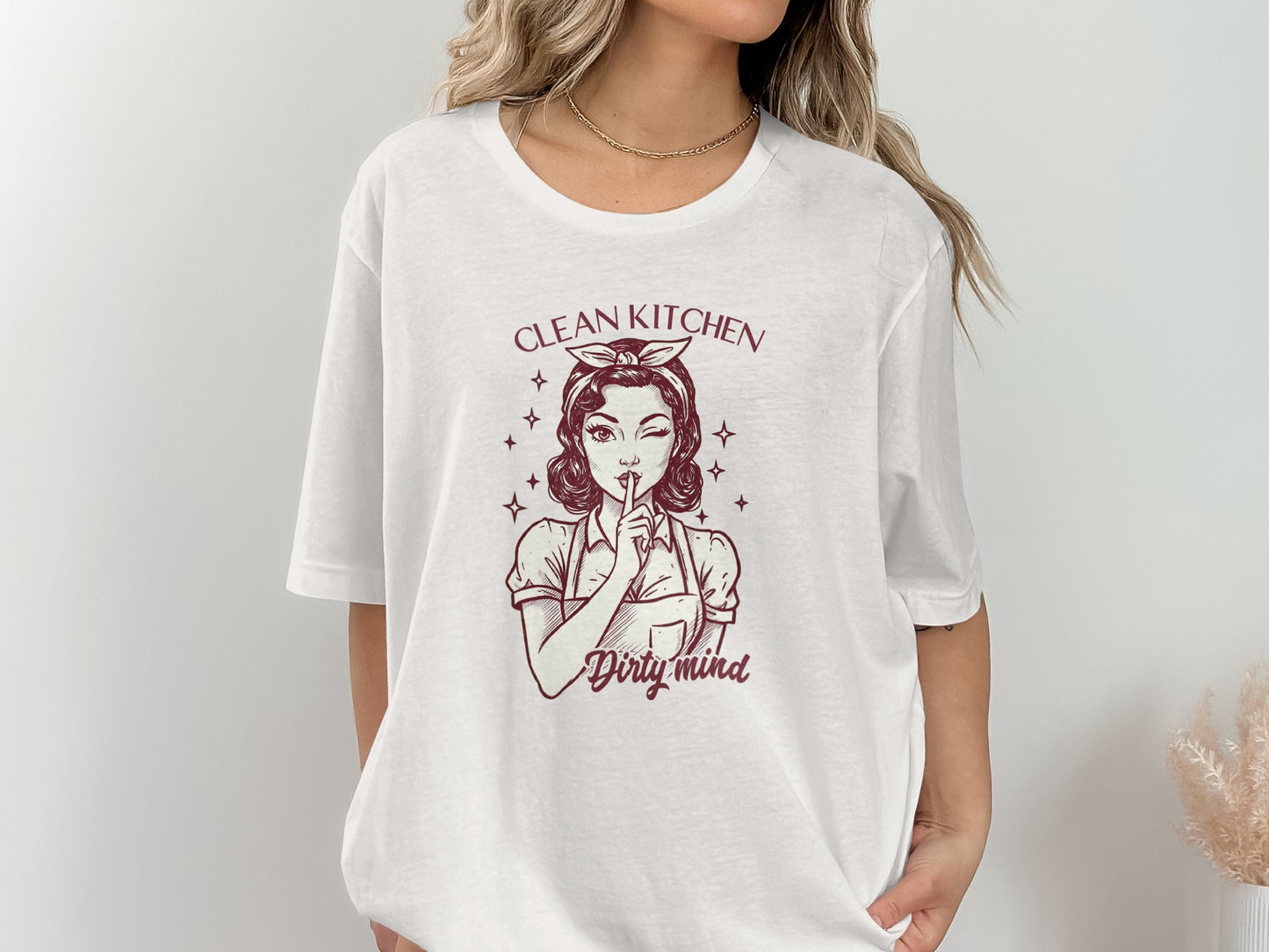 Clean Kitchen Dirty Mind Graphic Tee Shirt
