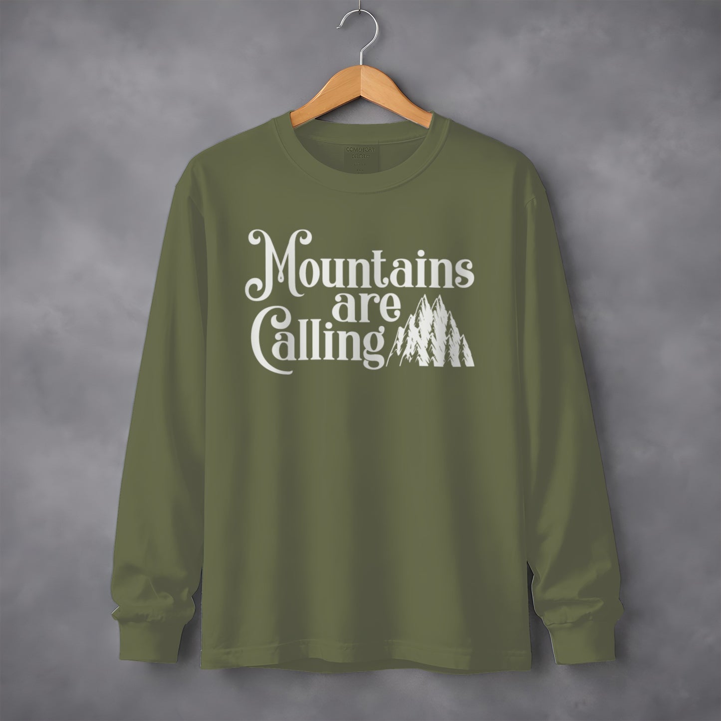 Mountains Are Calling Graphic Long Sleeve Shirt