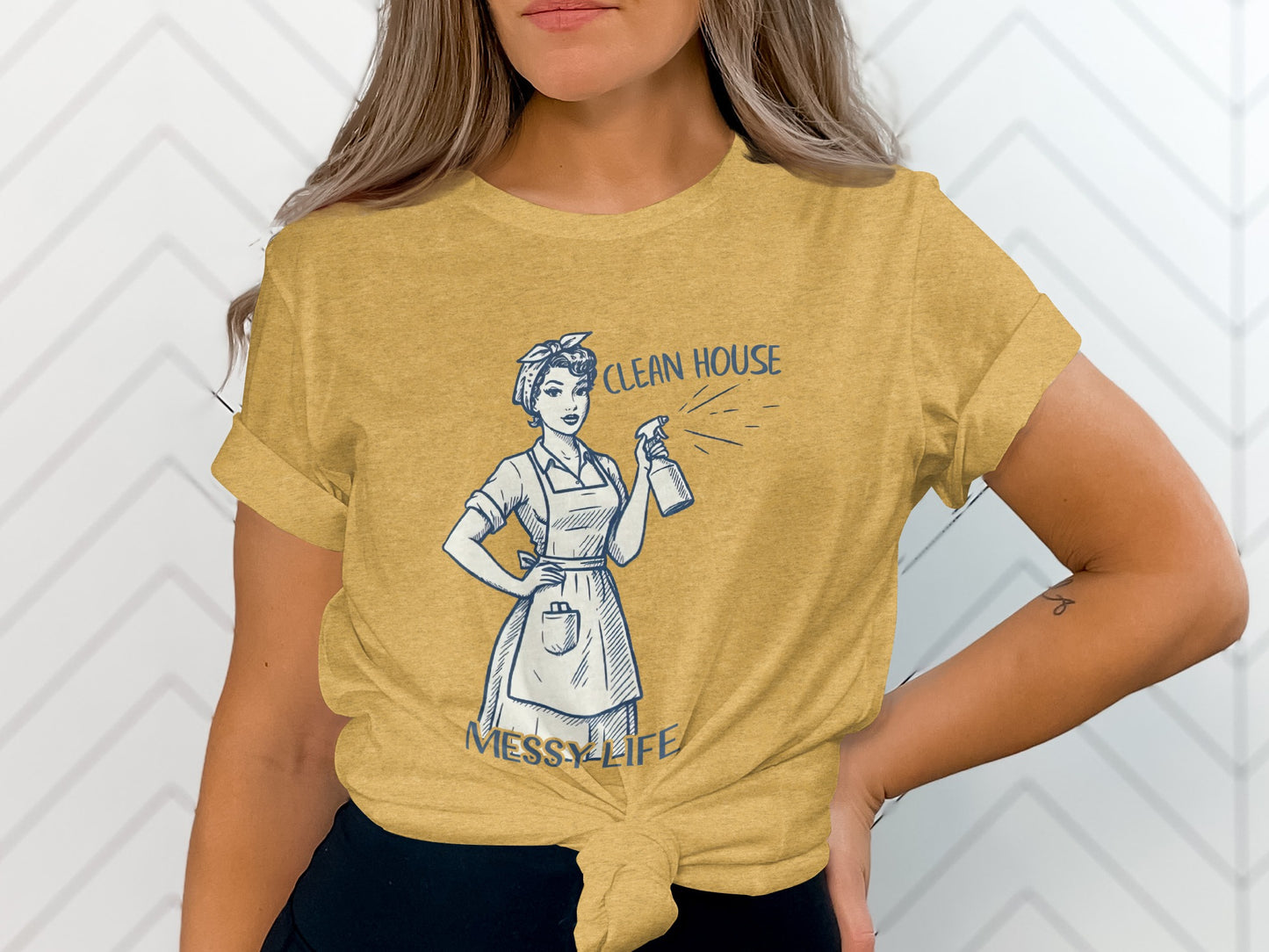 Clean House Messy Life Retro Design T-Shirt