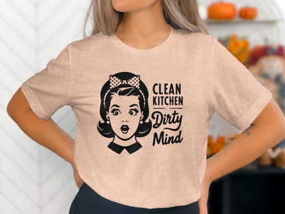 Clean Kitchen Dirty Mind Graphic T-shirt Casual Wear