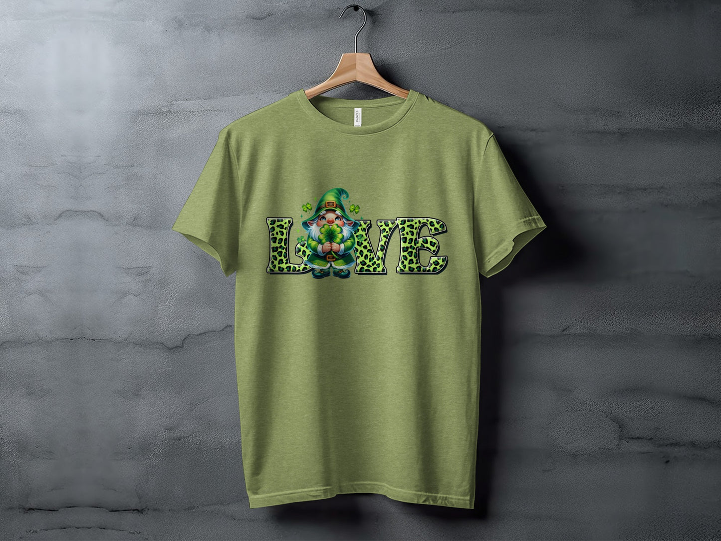 Love Leprechaun Clover Green Graphic T-Shirt
