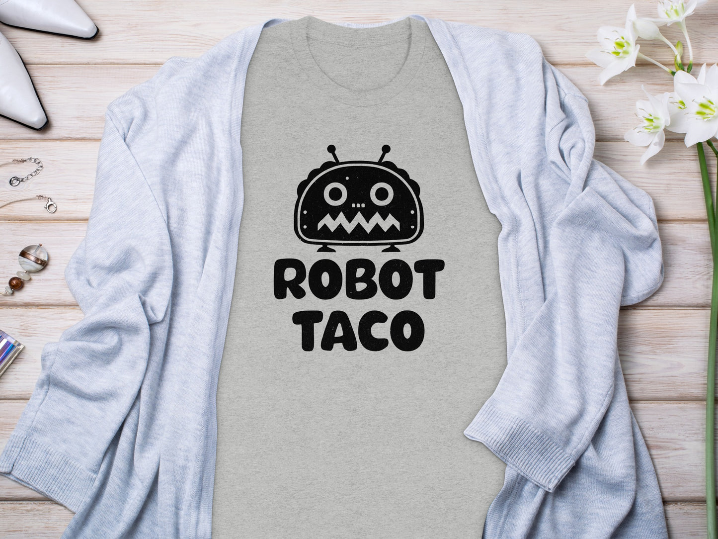 Robot Taco Graphic Top Perfect for Casual Outings