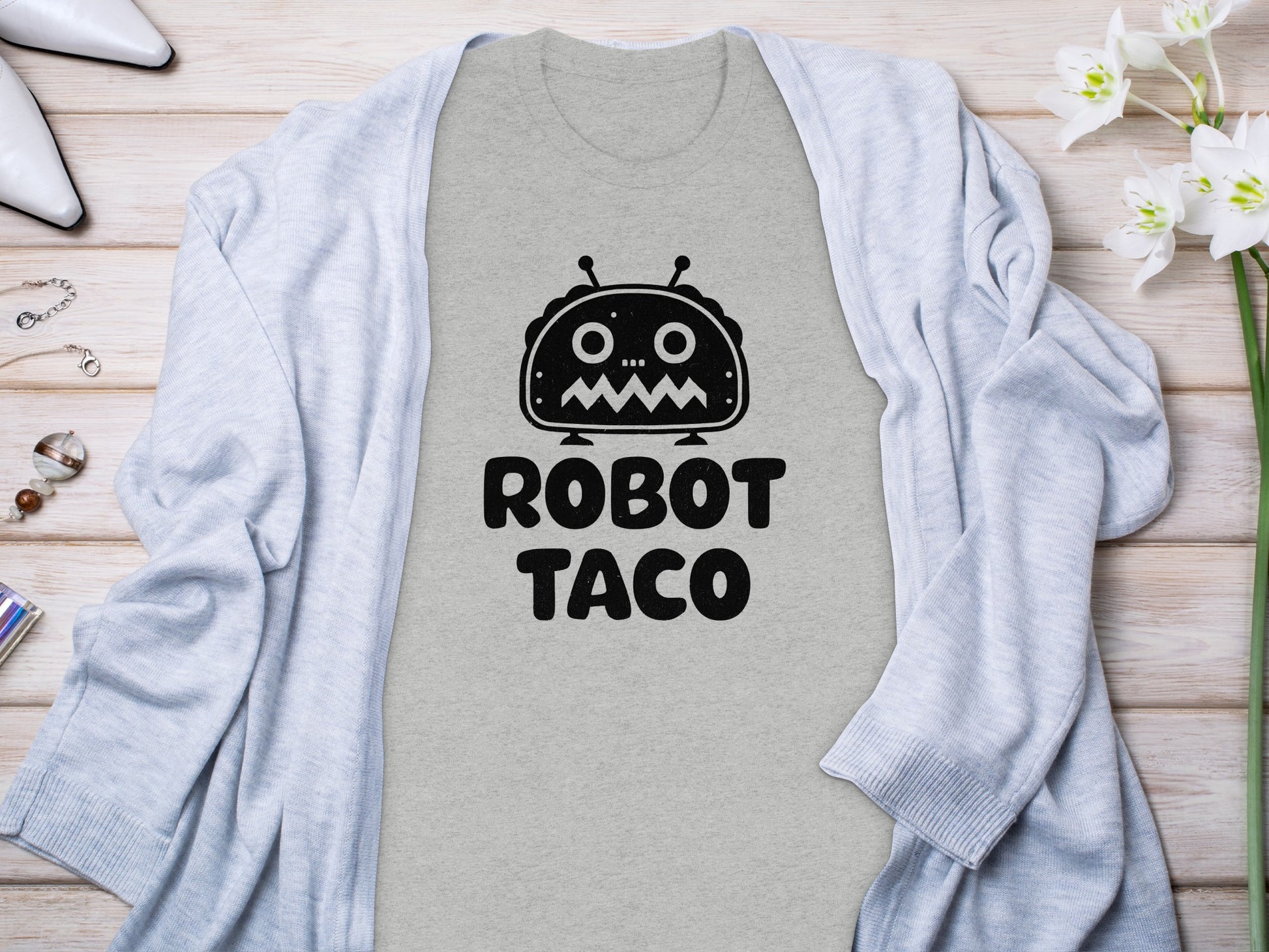 Robot Taco Graphic Top Perfect for Casual Outings