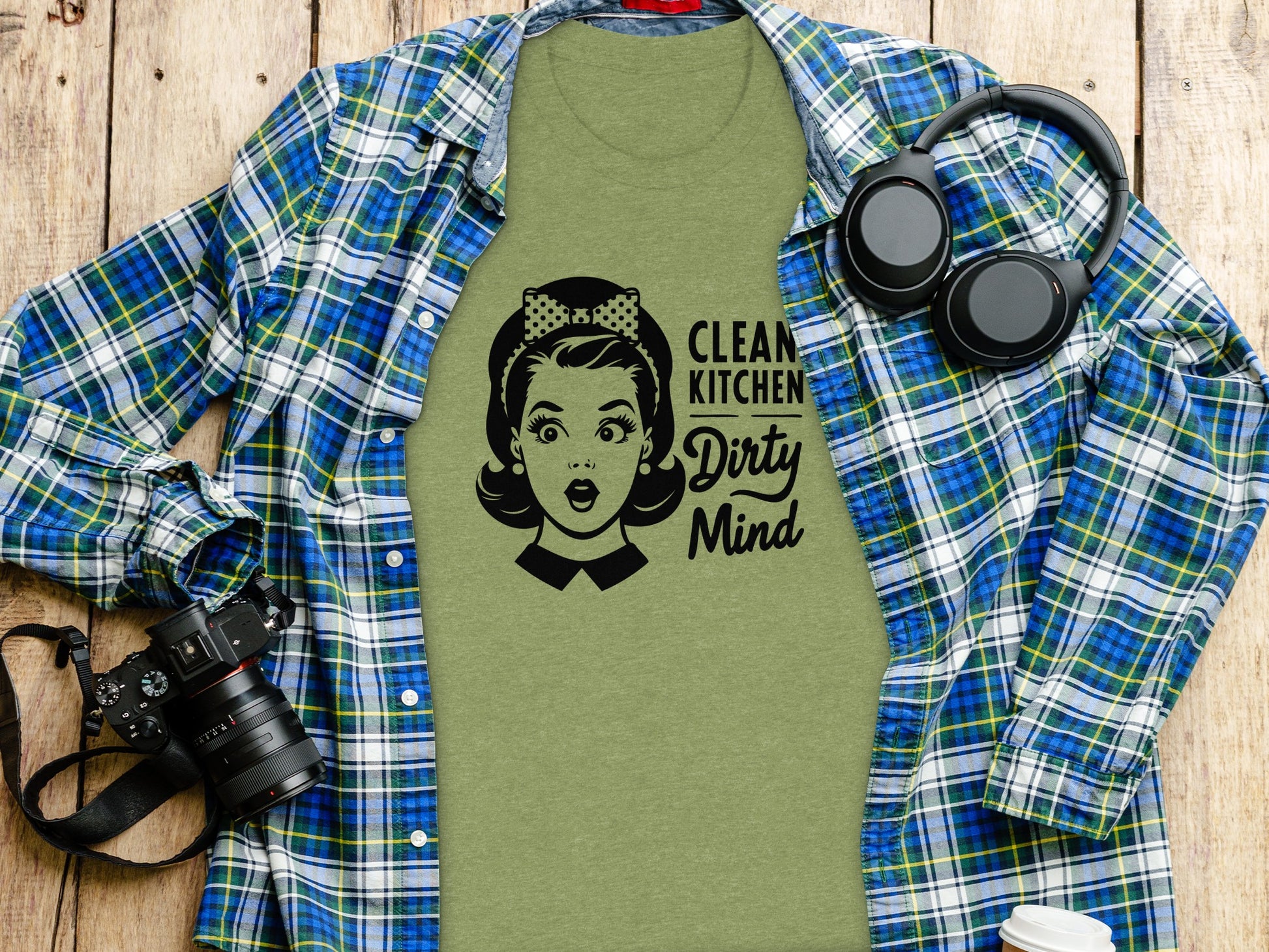 Clean Kitchen Dirty Mind Graphic Tee for Fun Fashion