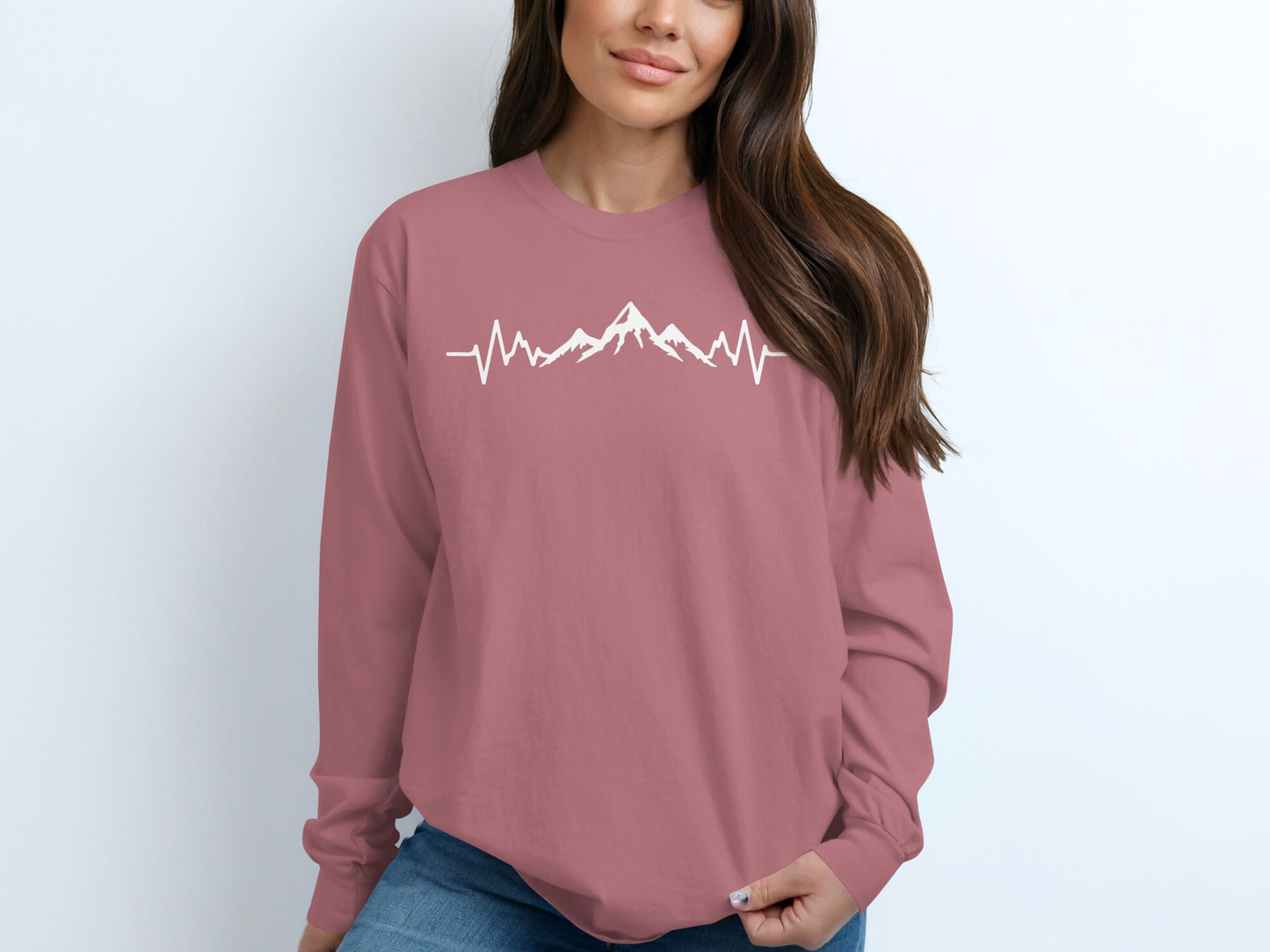 Mountain Heartbeat Line Graphic Long Sleeve Shirt